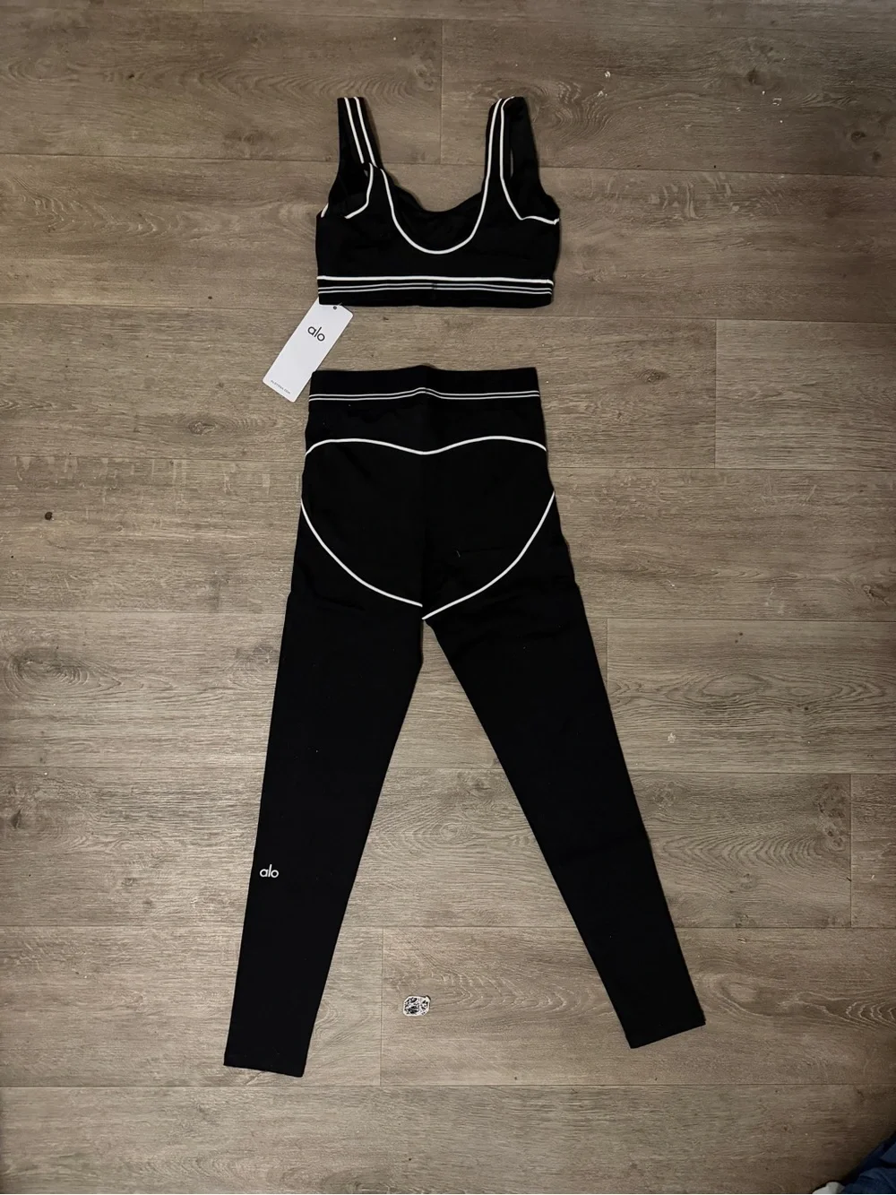 ALO Yoga Black High-Waist Leggings with Contrast Seams